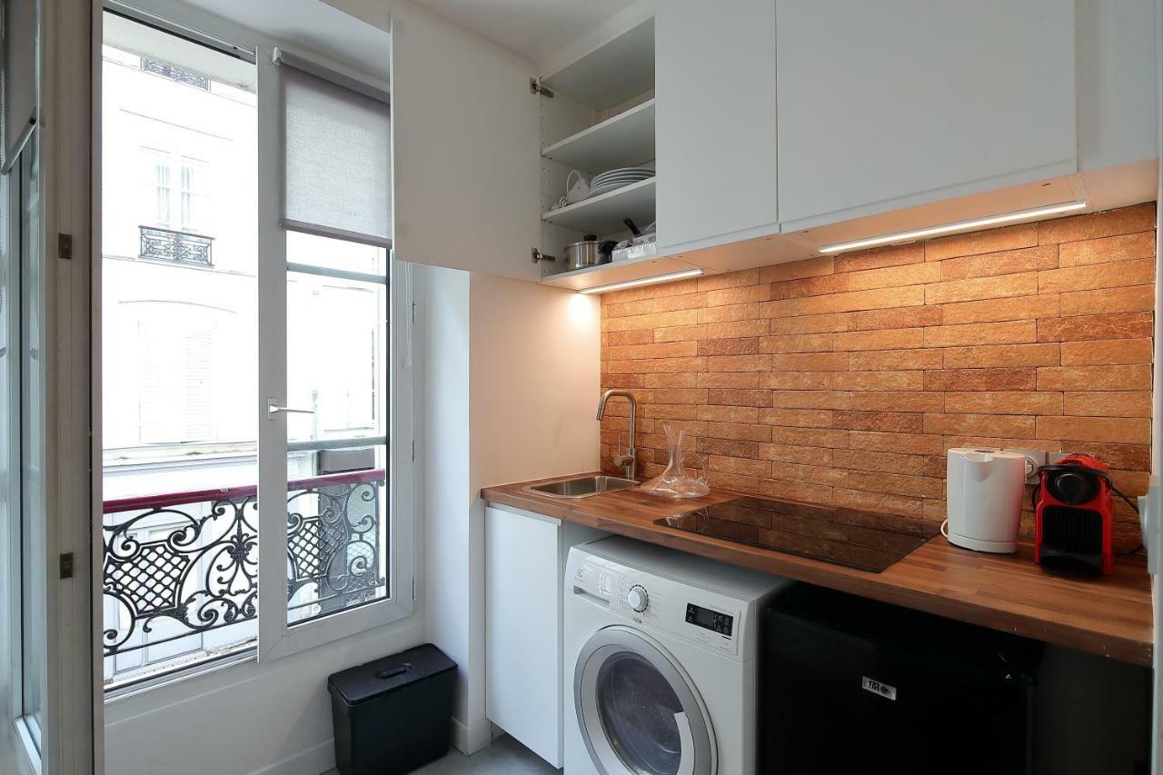 Studio De Charme Proche Tour Eiffel Et Rue Cler Paris Exterior photo